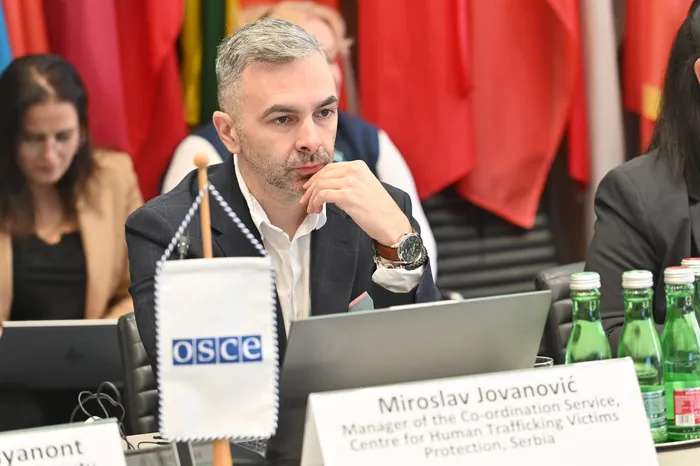 Miroslav Jovanović drži predavanje